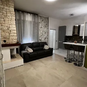  Aparthotel La Nuova Casa