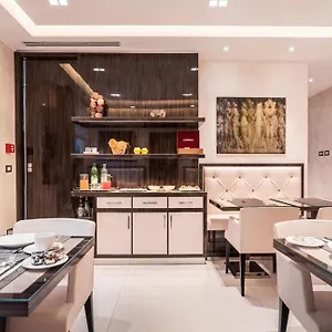 Maison Candia Luxury House Bed & Breakfast Roma